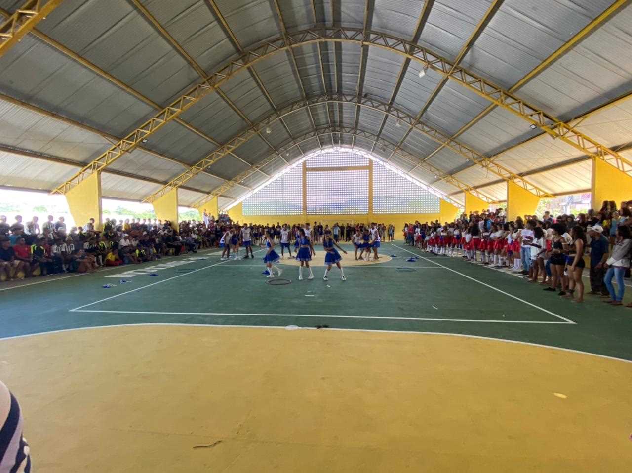 Camacã: Prefeitura faz manutenção de campos de futebol, pinturas em quadras e recebe jogos escolares